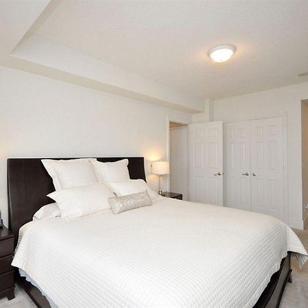 Downtown Mississauga Executive Suites Sq1 Ngoại thất bức ảnh