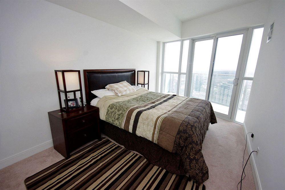 Downtown Mississauga Executive Suites Sq1 Ngoại thất bức ảnh