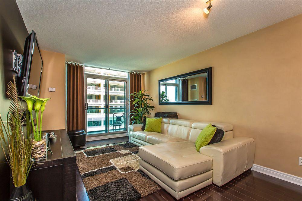 Downtown Mississauga Executive Suites Sq1 Ngoại thất bức ảnh