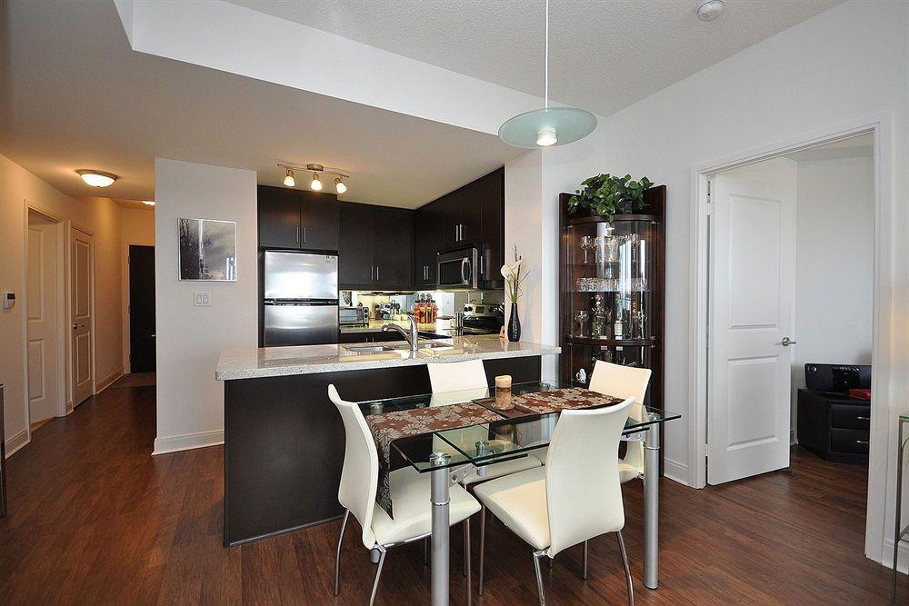 Downtown Mississauga Executive Suites Sq1 Ngoại thất bức ảnh