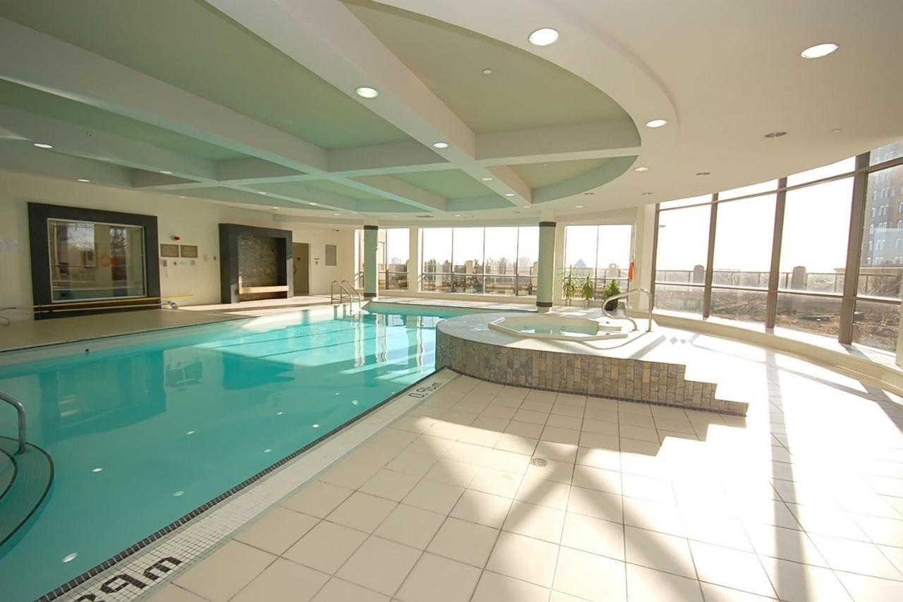 Downtown Mississauga Executive Suites Sq1 Ngoại thất bức ảnh